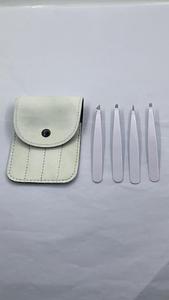 Pinzas para cejas de acero inoxidable con punta inclinada de precisión para el cuidado de las cejas y la depilación facial - Product Image 2