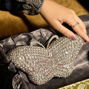 Customized Color High Quality <b>Portable</b> Fashion Women Clutches Iron Pearl Tassel Button Design Light Weight Evening Diamonds - Product Image 4