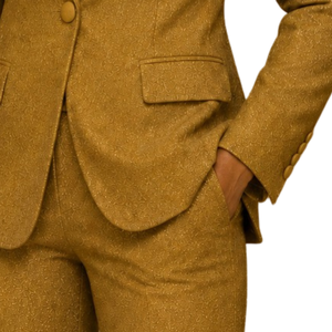 Blazer doré élégant pour femme, veste formelle à simple boutonnage, vêtement de luxe sur mesure pour le bureau, les affaires et les soirées - Product Image 5