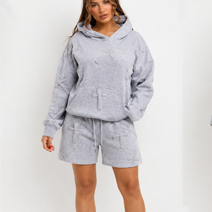Conjunto de Sudadera con Capucha y Pantalones Cortos para Mujer, Estilo Casual, Dos Piezas, Ropa Urbana de Poliéster y Algodón con Estampado Puff para Prendas Personalizadas - Product Image 1