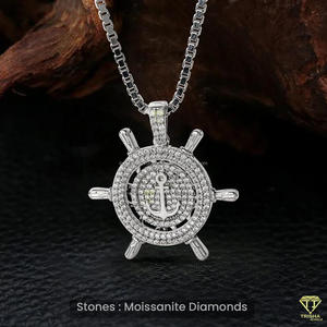 Collier pendentif de luxe en forme de roue de bateau avec ancre et pierres de moissanite étincelantes pour hommes et femmes - Product Image 6