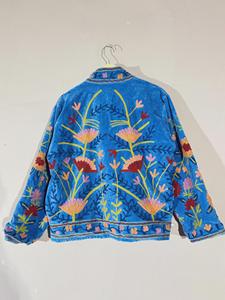 Chaqueta Étnica de Invierno para Mujer, de Terciopelo Tejido con Bordado Floral Azul, Manga Larga, Ecológica, Regalo para Ella, Abrigo Suzani - Product Image 4