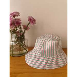 Sombrero tipo pescador reversible Birds of Paradise con rayas verdes - Product Image 2