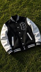Blouson universitaire en laine pour homme, sur mesure, respirant, pour l'extérieur, bleu et blanc, avec lettres brodées S F et patch frontal, col montant - Product Image 5