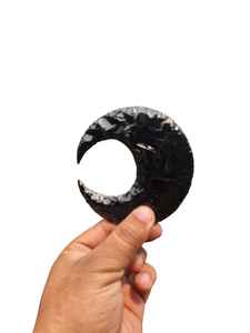 Art rituel en verre façonné à la main : pointes de lance et croissants de lune - Product Image 4