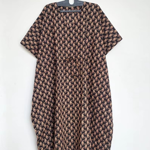 Robe kaftan en coton faite à la main à imprimé cachemire, style bohème, pour la plage, taille unique, tenue de villégiature - Product Image 1