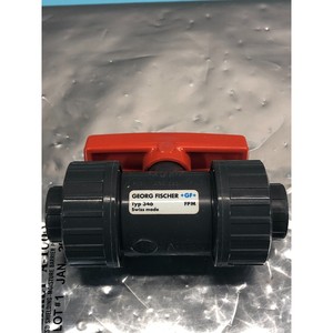 Válvula de Bola AMAT 3870-90198 3/8"-3/8"BSP PVC, 146923 - Equipo y Piezas de Semiconductores de Confianza a Nivel Global - Product Image 1