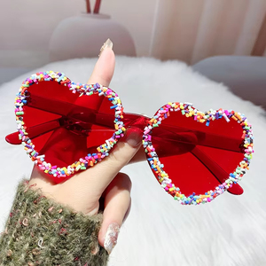 2025 New <b>Sunglasses</b> Women Jelly Colors Frameless Cute Heart-shaped One-piece <b>Sunglasses</b> Hand-drilled Love Diamond <b>Sunglasses</b> - Product Image 3