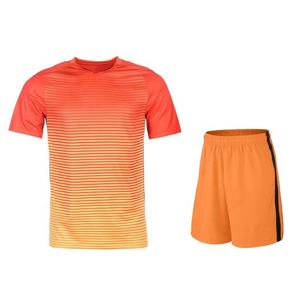 Maillot de football respirant personnalisé avec logo imprimé par sublimation – Le maillot d'entraînement le plus vendu pour joueurs de football - Product Image 2