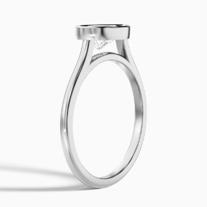 Bague de fiançailles et de mariage élégante en argent sterling 925 plaqué or jaune, sertie d'un moissanite taille poire en monture closée, style solitaire goutte d'eau - Product Image 3