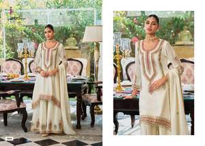 Traje Palazzo de Chinon Pesado de Diseñador con Bordado, Elegante Atuendo Tradicional Étnico Listo para Usar para Mujer, Look Festivo - Product Image 4