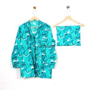 ชุดนอนผ้าฝ้ายลายดอกไม้ดีไซน์ใหม่ขายดีสำหรับฤดูร้อนสำหรับผู้หญิง มีหลายขนาดให้เลือกจากอินเดีย - Product Image 2