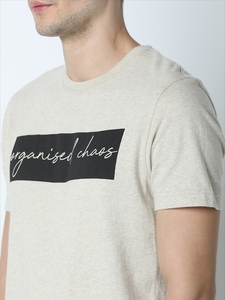 T-shirt décontracté beige à manches courtes pour homme avec logo uni sur le devant, 100 % coton tricoté, respirant, écologique, idéal pour l'été - Product Image 5