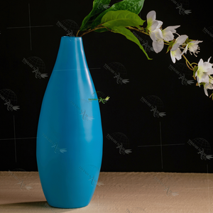 Jarrones de bambú vietnamitas, piezas decorativas tejidas a mano para interiores modernos, belleza sostenible en cada curva - Product Image 1