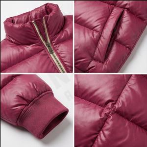 Manteau en duvet d'hiver pour hommes en vente tissu en toile Style de rue haute avec col montant à la mode au Pakistan pour hommes - Product Image 4