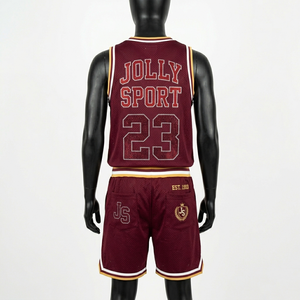ชุดเสื้อและกางเกงบาสเก็ตบอลผ้าโพลีเอสเตอร์ตาข่ายพรีเมียม 180 GSM สีแดงเลือดหมู-ทอง พร้อมโลโก้ปักแบบ Tackle Twill สำหรับผู้ชาย - Product Image 2