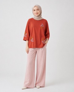 Bmama Blouse légère brodée de fleurs pour femme, manches 3/4, imprimé floral rouge, brodée, décontractée et tendance - Product Image 3