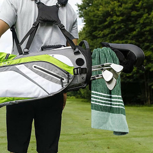 Serviettes de golf en coton avec logo brodé personnalisé, fabrication professionnelle, tissu doux, production en gros. - Product Image 6