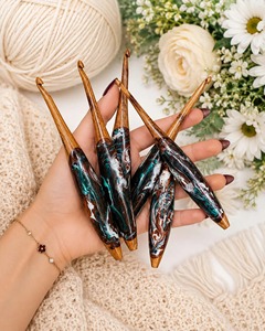 Elegant Attractive Resin And Wood <b>Crochet</b> <b>Hook</b> Handmade Luxury <b>Crochet</b> <b>Hooks</b> for <b>Crochet</b> Kit Needlework Sewing Tools Tailor - Product Image 6