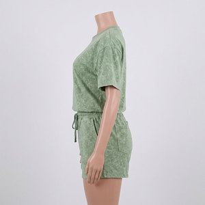Ensemble de vêtements de sport 2 pièces pour femme grande taille, short de cyclisme et t-shirt standard, séchage rapide, respirant, écologique, longueur genou, couleur unie, Fabricant OEM - Product Image 2