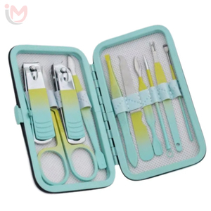 Kit de manicura y pedicura de acero inoxidable, set de cuidado de uñas con cortaúñas, tijeras y pinzas en estuche portátil para uso adulto. - Product Image 2