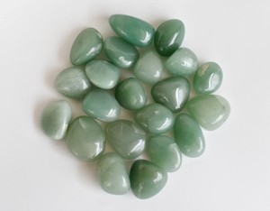 Wholesale Green Aventurine Tumbled Stones Crystal Stone <b>Top</b> Selling For Home Decor Best Design Drawing Room Decor - Product Image 1