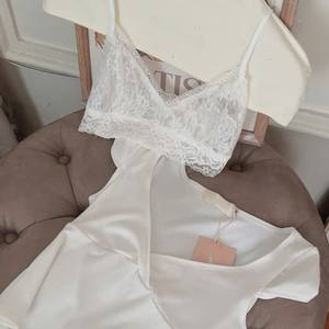 Ensemble deux pièces romantique en dentelle rose pour femmes, chemisier et jupe longue, vente en gros - Product Image 6