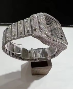 Reloj de Lujo Unisex de Acero Inoxidable con Cuarzo, Esfera Cuadrada con Detalles de Diamantes, Esfera de Zafiro, Visualización de Fecha y Cierre Plegable - Product Image 6
