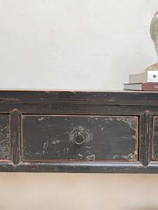 Mesa Consola Negra Antigua Owen, Rústica, de Olmo Macizo, con Cuatro Cajones, Estrecha, para Pasillo, Entrada, Altar, Sala de Estar Estilo Rústico - Product Image 2