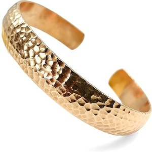 Bracelet manchette en cuivre texturé à fossettes, pièce maîtresse tendance, accessoire artisanal fait main, bijou unisexe réglable - Product Image 5