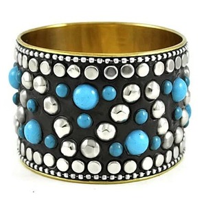 Bracelet manchette extensible en laiton avec incrustation de pierres noires et bleues, bijou unisexe pour mariage et fête - Product Image 1
