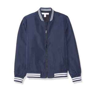 Chaqueta Varsity Personalizada OEM con Bordado Chenille y Mangas de Cuero para Hombre, Chaquetas Varsity Transpirables - Product Image 2