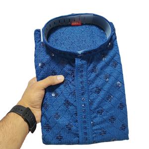 Kurta Formal de Seda Lakhnavi con Bordado para Bodas y Fiestas de Hombres - Product Image 1