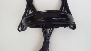 Innovadores accesorios de caballo de patente Brida de cuero de caballo negro con banda de Nariz de patente acolchada suave - Product Image 2