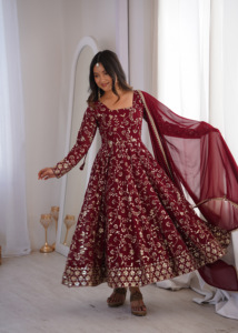 Accessoires vestimentaires, Vêtements ethniques, Autres vêtements régionaux, Robe Anarkali en faux georgette à sequins épais, Bas en crêpe, Dupatta (AU 5024) - Product Image 3