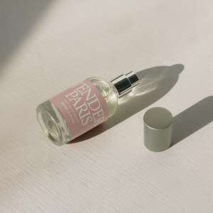 Daily Comma Mini Eau De Parfum 30ml, Fragancia Amaderada Líquida con Efecto de Niebla, Botella Moderna, Uso Diario, Relajante - Product Image 1