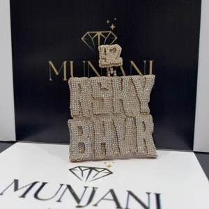 Colgante de Plata de Ley 925 Chapado en Oro Rosa con Diamantes de Moissanita VVS Estilo Hip Hop, Colgante Personalizado con Nombre o Logotipo, Joyería Fina - Product Image 3