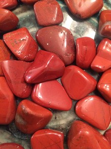 Piedra de Jaspe Rojo Pulida, Cristal Natural de Jaspe Rojo para Sanación y Conexión, Varios Tamaños, Venta al Por Mayor - Product Image 4