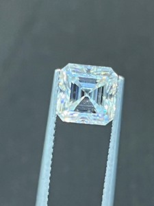 Pierre de moissanite naturelle certifiée IGI, blanche, de haute qualité, pour la fabrication de bijoux - Product Image 5