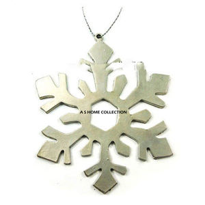 Ornement de Noël suspendu en acier inoxydable en forme de flocon de neige, boîte de décoration de Noël, cadeau de fête du Père Noël - Product Image 1