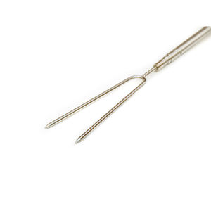 Fourchette à barbecue en acier inoxydable Bâton de rôtissage extensible avec manche en bois pour le camping Outils de plein air parfaits - Product Image 4