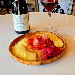 Assiette ronde artisanale en bois d'olivier |   Plat de service rustique |   Décoration de cuisine naturelle |   Vaisselle en bois - Product Image 3