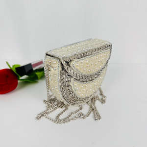 Pochette personnalisée en métal ornée de sacs à main de luxe faits à la main avec chaîne en métal sac de soirée mode pochette en pierre pour la revente de boutique par FWE - Product Image 3