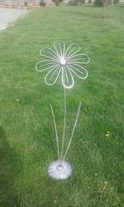 Sculpture de fleur en forme d'avion et de feuille brillante pour jardin, ornement décoratif extérieur pour plantes - Product Image 4