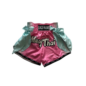 กางเกงมวยไทยสำหรับผู้หญิง สีม่วง พร้อมโบว์สีชมพู ขอบเอวยางยืด แห้งเร็ว ชุดต่อสู้ MMA ทรงปกติ ขนาดผู้ใหญ่ - Product Image 2