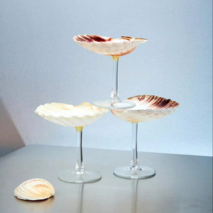 Copa de Vino Hecha a Mano con Concha Natural, Copa de Martini con Perlas de Cristal, Copa de Cóctel con Concha, Porta Joyas, Regalo para Damas de Honor, Violeta - Product Image 1