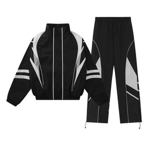 Chándal Unisex Negro y Gris con Bloques de Color, Cierre de Cremallera en Manga Larga, Estilo Deportivo, Ropa de Otoño, Corte Regular, Talla Adulto - Product Image 2