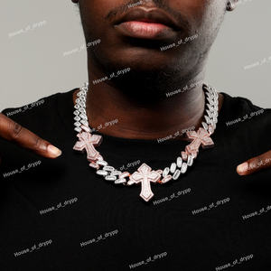 Collar Cubano de Lujo Plateado con Diamantes Redondos y Baguette, con Colgantes de Cruz, Elegante Collar de Moda con Incrustaciones de Diamantes para Hombre - Product Image 4