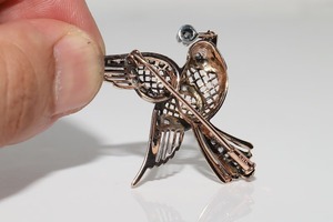 Broche oiseau antique faite à la main en or 14 carats et argent, sertie de diamants de laboratoire et de moissanite en argent 925, pour femme - Product Image 5