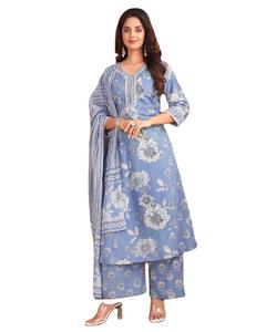 Tissu imprimé en pur coton de créateur haut de gamme avec délicats travaux manuels et broderies – Un mélange de confort et de savoir-faire. - Product Image 1